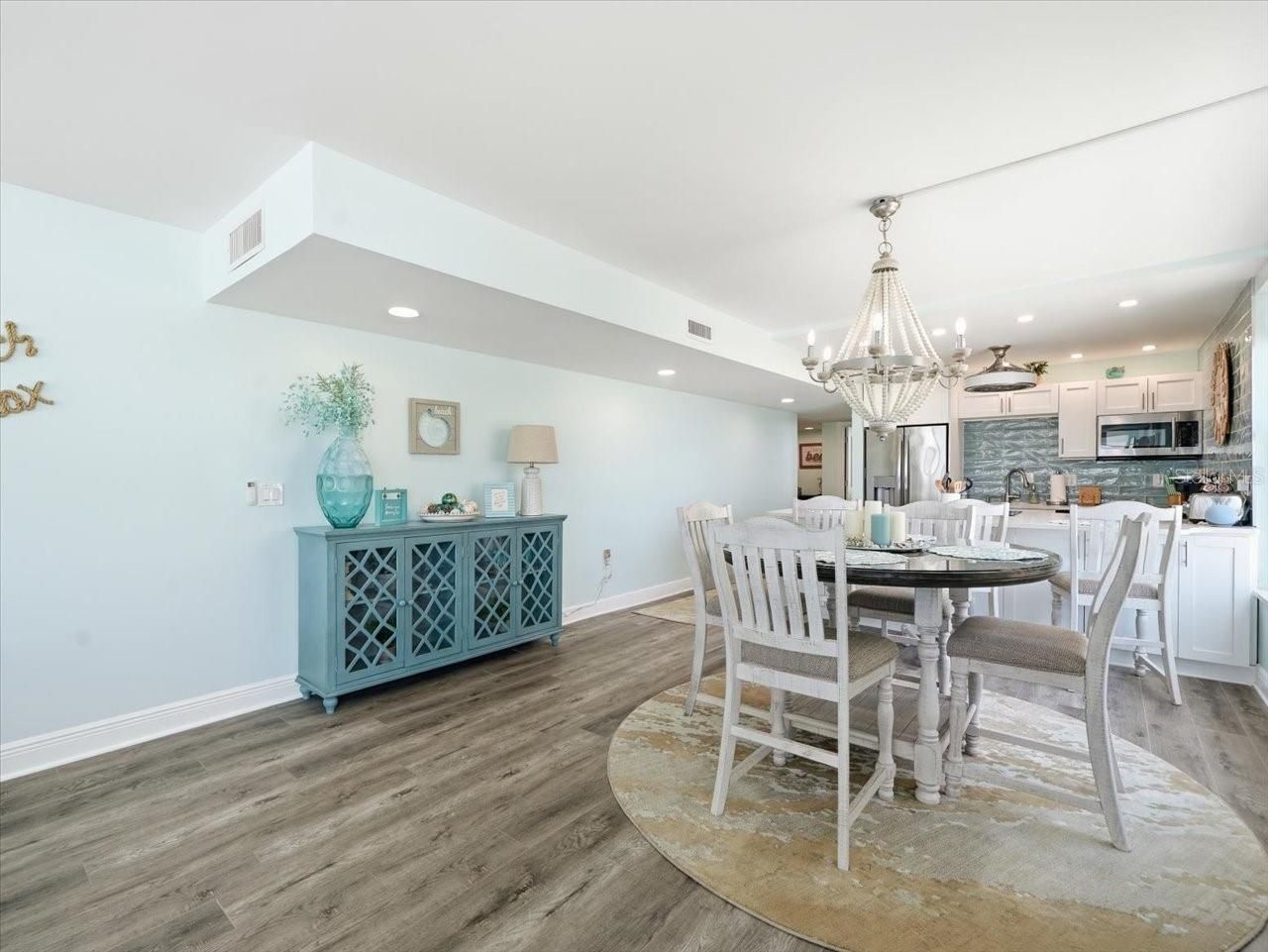 14800 Gulf Boulevard, Unit 207, Madeira Beach, FL 33708 Photo