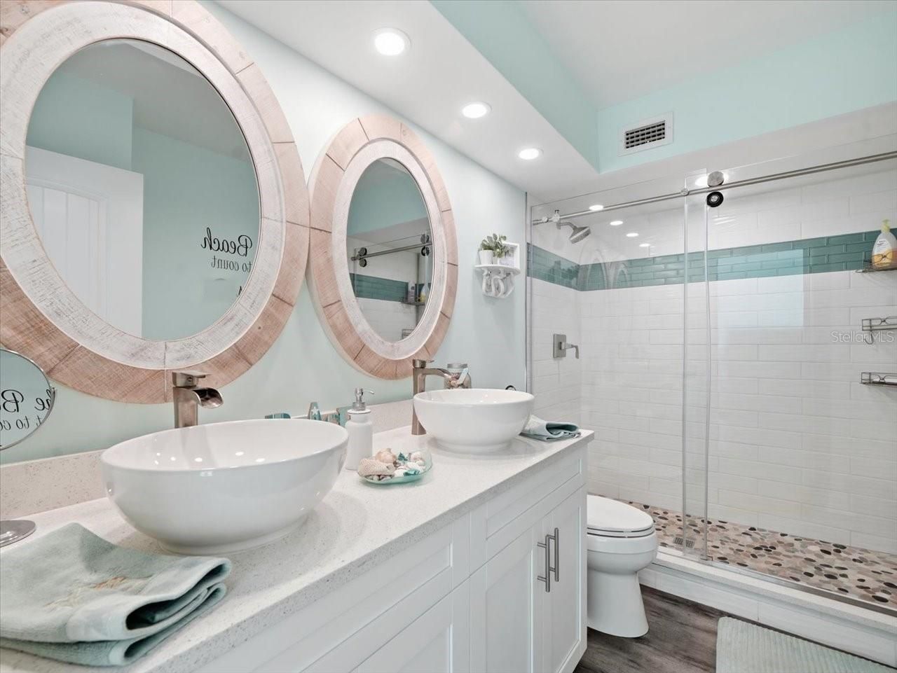 14800 Gulf Boulevard, Unit 207, Madeira Beach, FL 33708 Photo