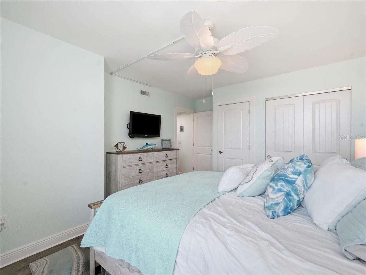 14800 Gulf Boulevard, Unit 207, Madeira Beach, FL 33708 Photo