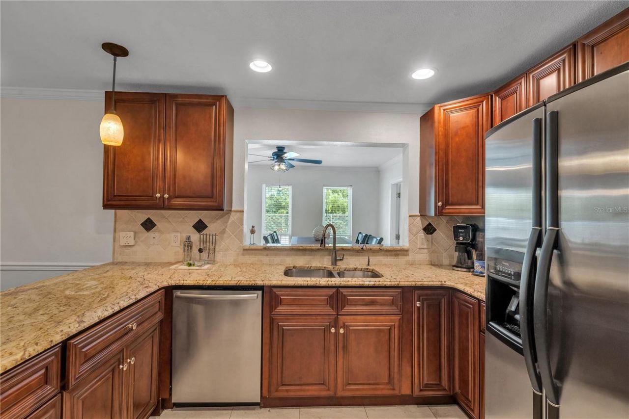 13347 88th Place, Seminole, FL 33776 Photo