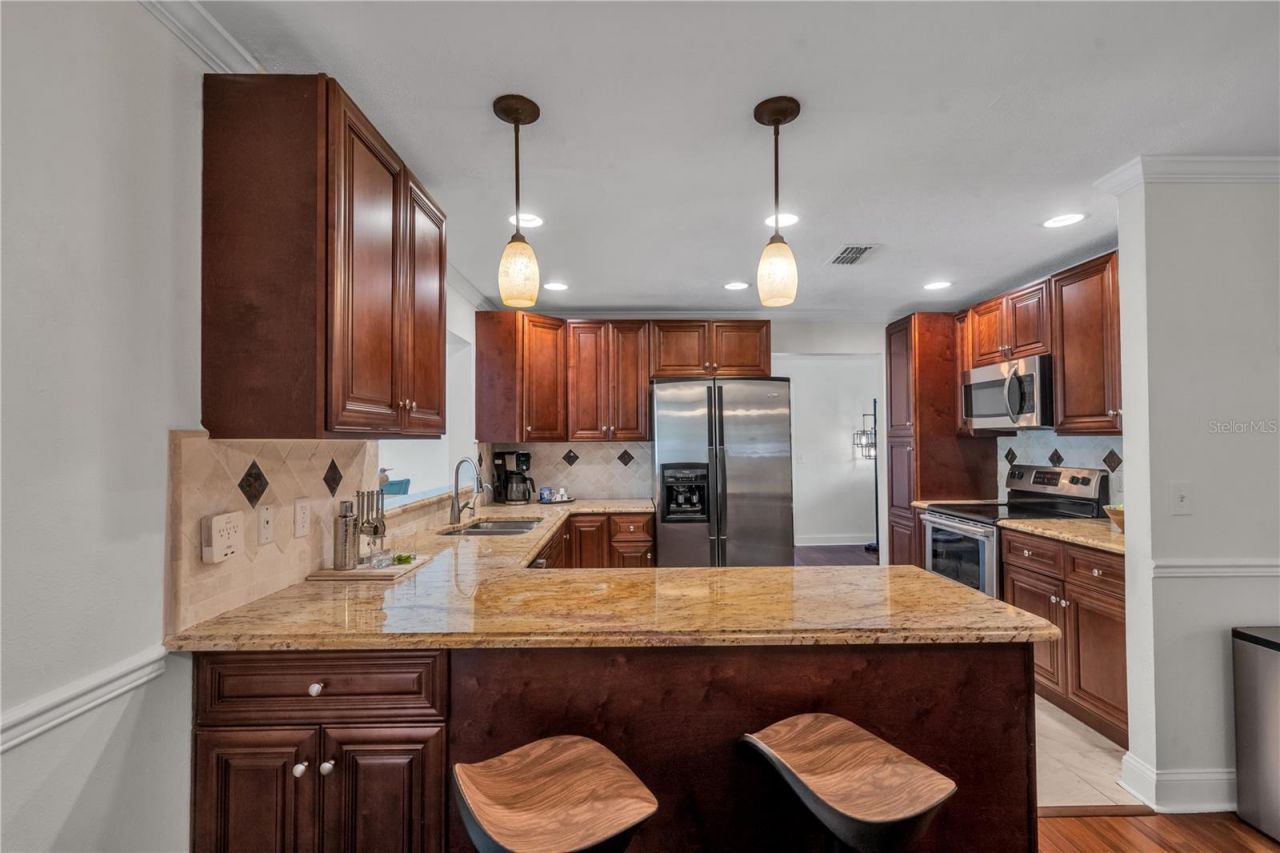 13347 88th Place, Seminole, FL 33776 Photo