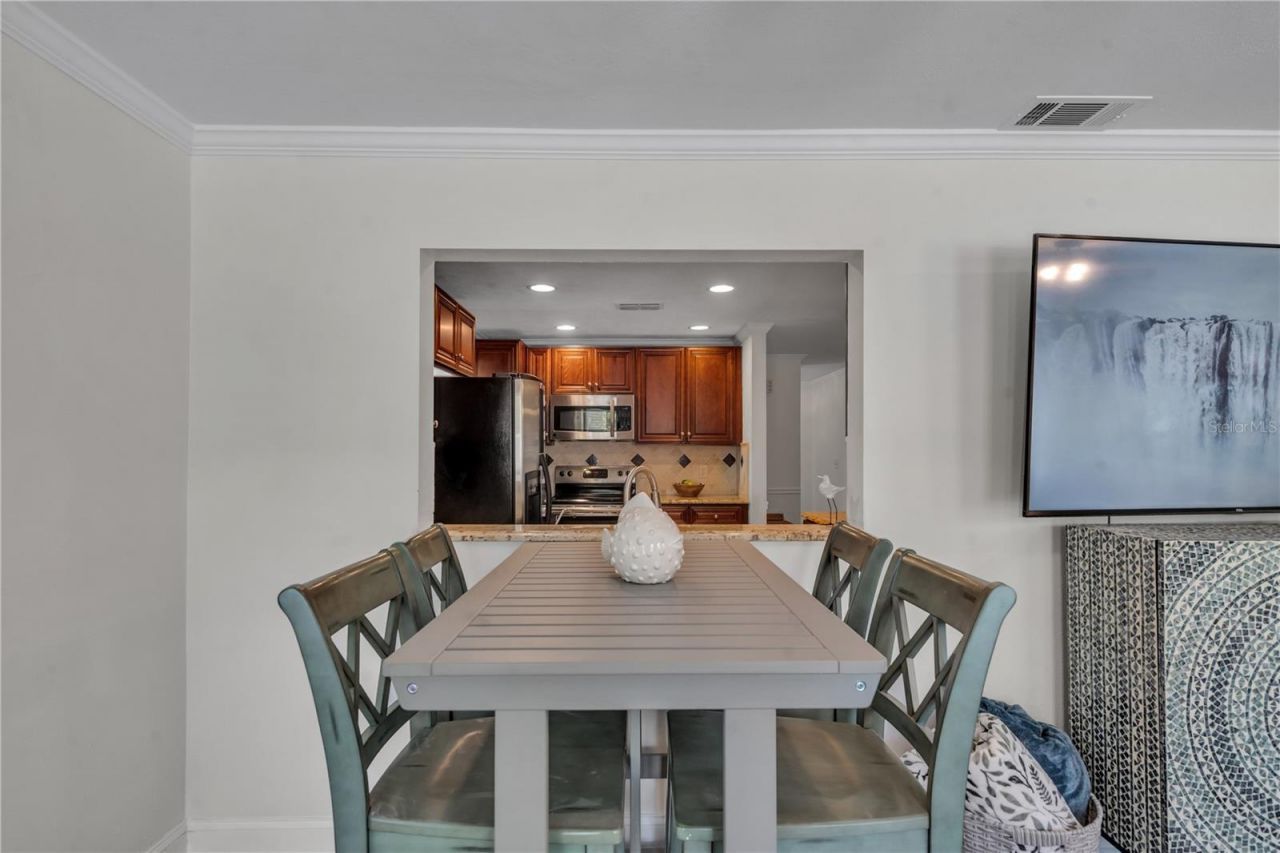 13347 88th Place, Seminole, FL 33776 Photo
