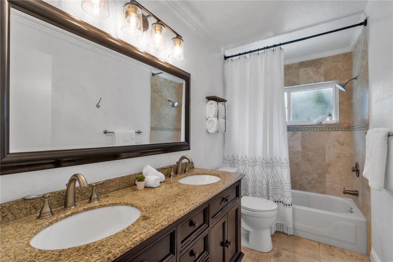 13347 88th Place, Seminole, FL 33776 Photo
