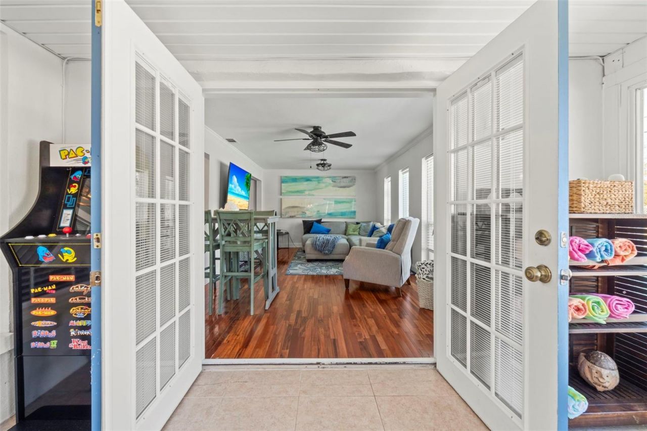 13347 88th Place, Seminole, FL 33776 Photo