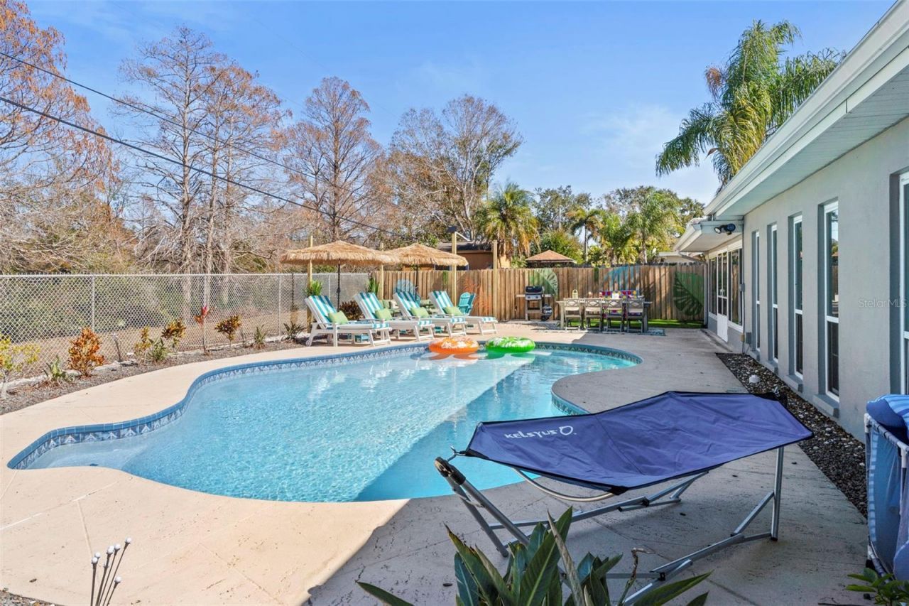 13347 88th Place, Seminole, FL 33776 Photo