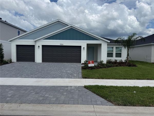 9924 ANNUNCIATION DRIVE, WESLEY CHAPEL, FL 33545