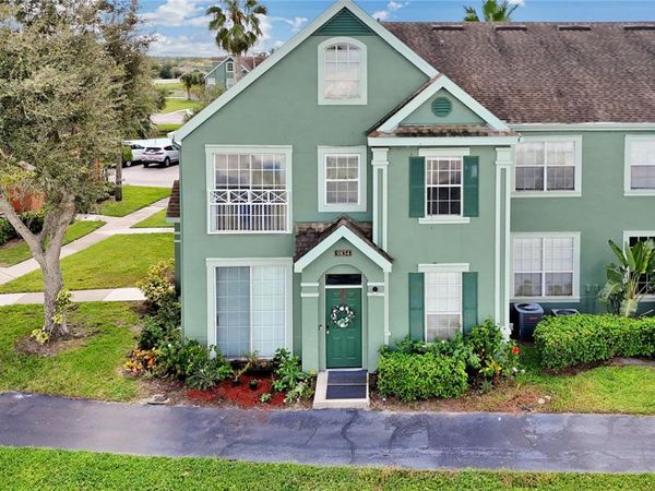9834 LAKE CHASE ISLAND WAY , Unit 9834, TAMPA, FL 33626