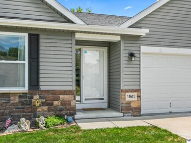 19611 Ridgeway Road, Plattsmouth, NE 68048