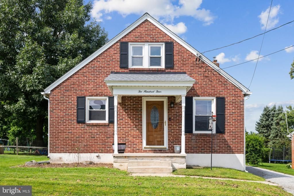204 S PARK STREET , DALLASTOWN, PA 17313
