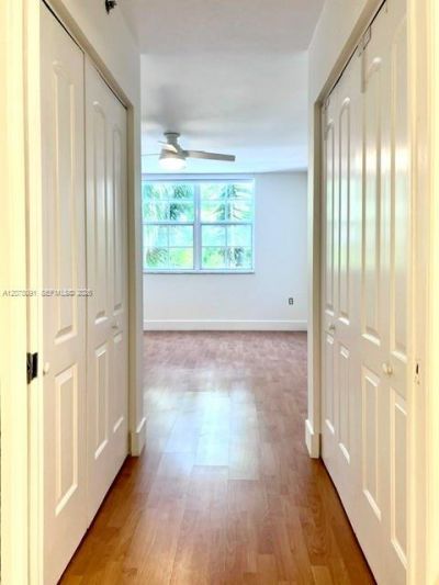 19901 E Country Club Dr, Unit 2405, Aventura, FL 33180 Photo