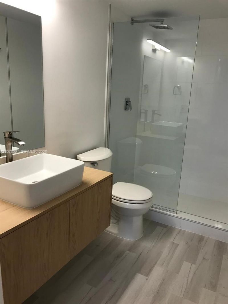 19901 E Country Club Dr, Unit 2405, Aventura, FL 33180 Photo