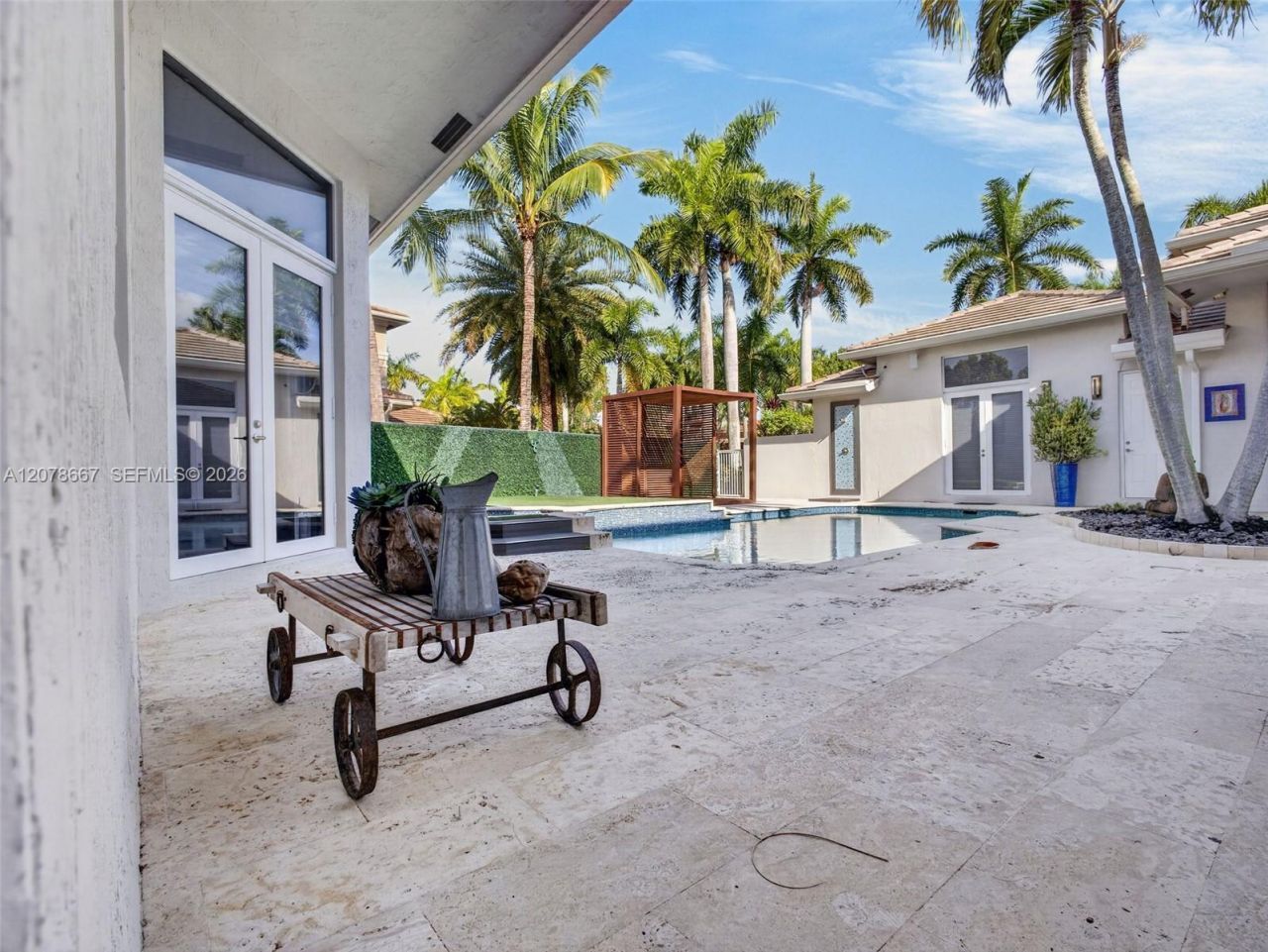 1371 Victoria Isle Dr , Weston, FL 33327 Photo