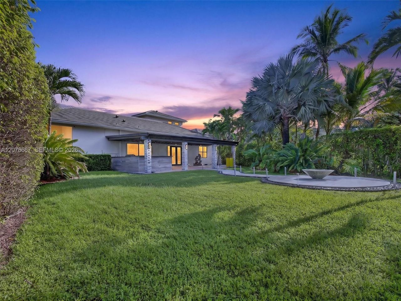 1371 Victoria Isle Dr , Weston, FL 33327 Photo