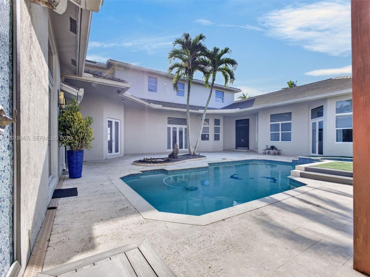 1371 Victoria Isle Dr , Weston, FL 33327 Photo