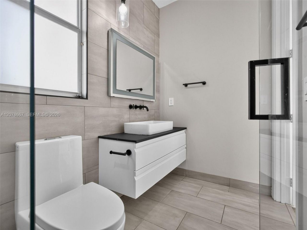 1371 Victoria Isle Dr , Weston, FL 33327 Photo