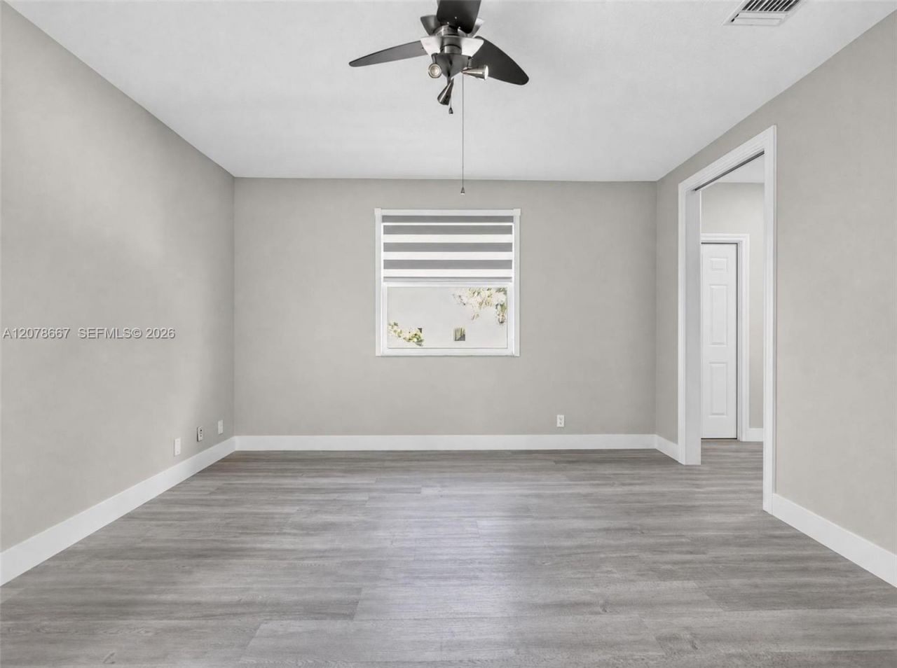 1371 Victoria Isle Dr , Weston, FL 33327 Photo