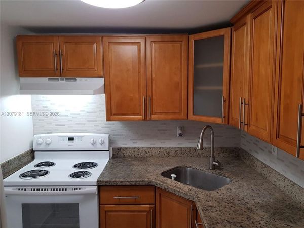 606 W 81st St , Unit 314, Hialeah, FL 33014
