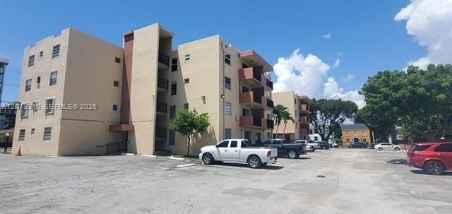 677 SW 9th Ave , Unit 405, Miami, FL 33130 Photo