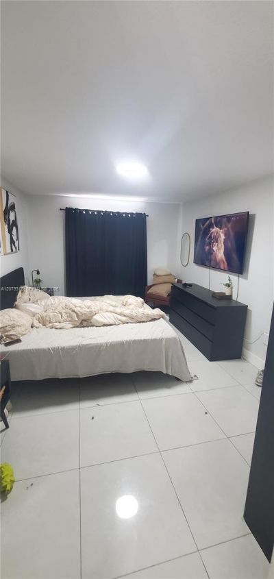 677 SW 9th Ave , Unit 405, Miami, FL 33130 Photo