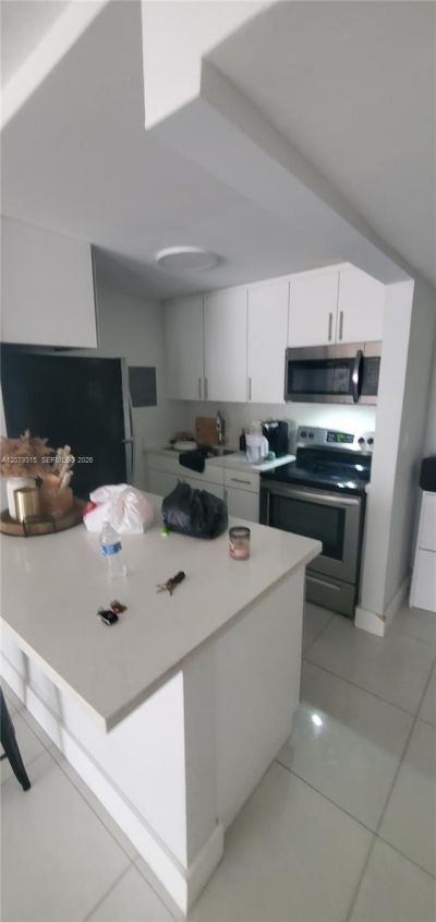 677 SW 9th Ave , Unit 405, Miami, FL 33130 Photo