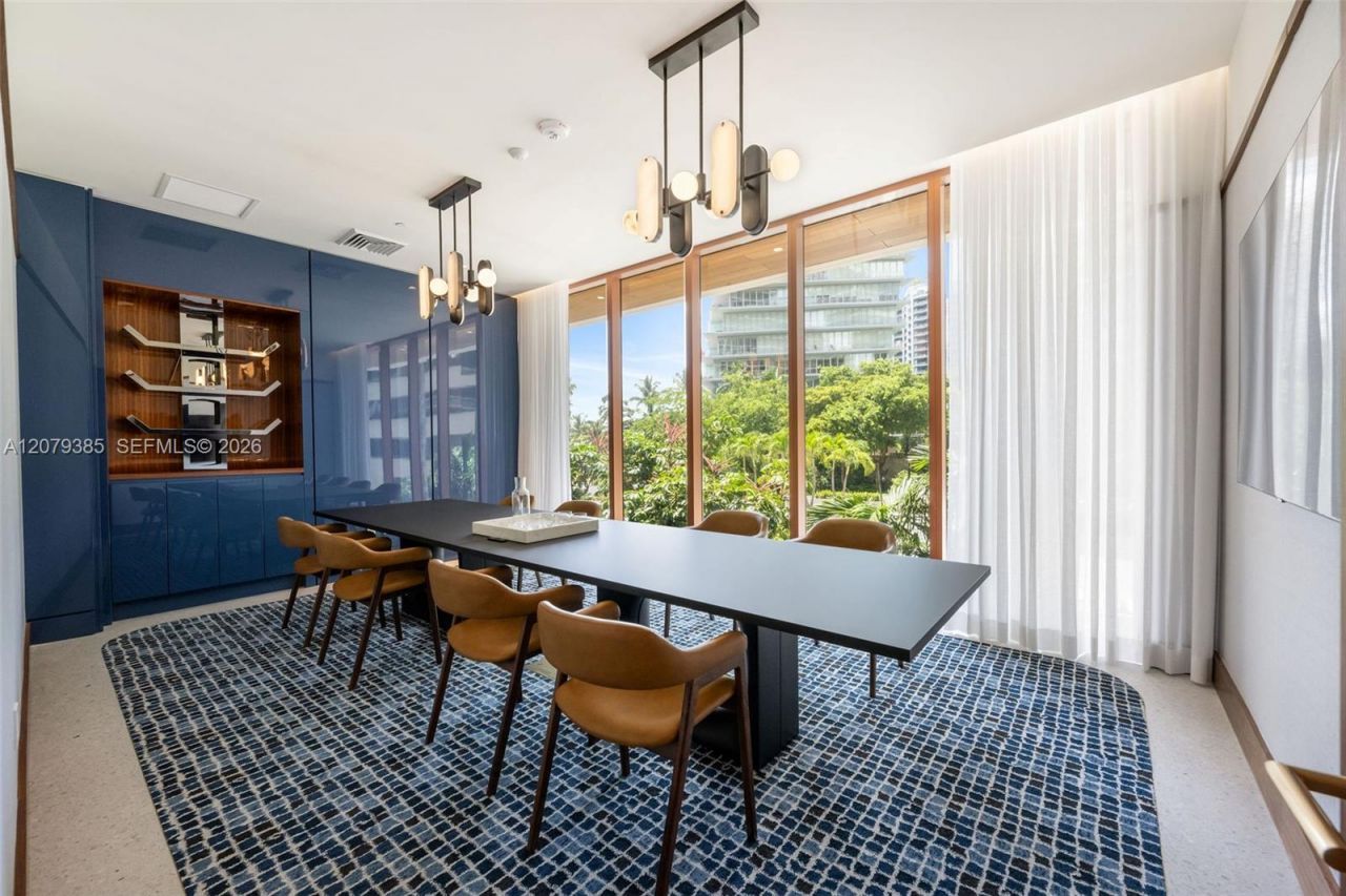 2678 Tigertail Ave , Unit 1705, Miami, FL 33133 Photo