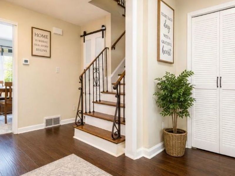 4755 Winton Road, Cincinnati, OH 45232 Photo 2