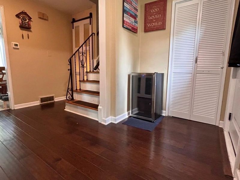 4755 Winton Road, Cincinnati, OH 45232 Photo 2