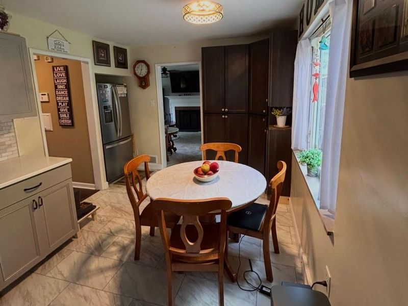 4755 Winton Road, Cincinnati, OH 45232 Photo 9