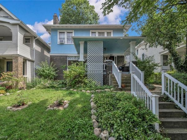 2205 Grandview Avenue, Cleveland Heights, OH 44106