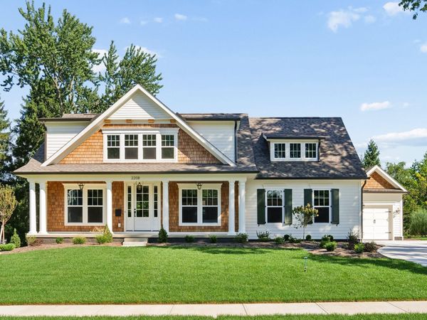 2208 Shoreham Road, Upper Arlington, OH 43220