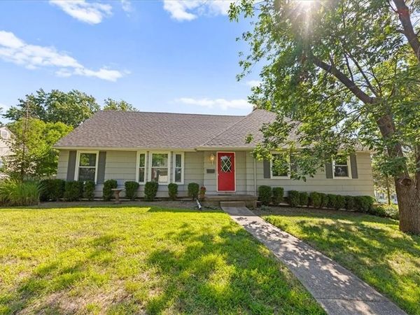 10543 Monroe Avenue, Kansas City, MO 64137