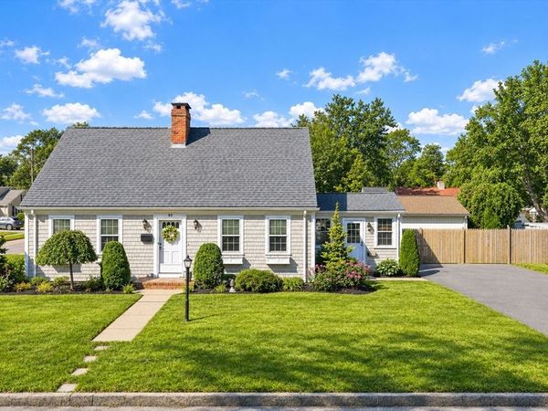 189 Adelaide St, New Bedford, MA 02745