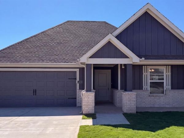 4028 Ripplewood Drive, Lindale, TX 75771