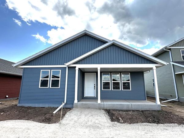 1058 Wipple WAY, Sheboygan Falls, WI 53085