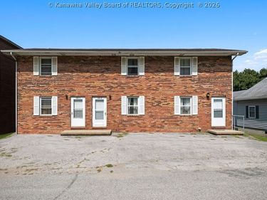 523 James River Road, Cabin Creek, WV 25035
