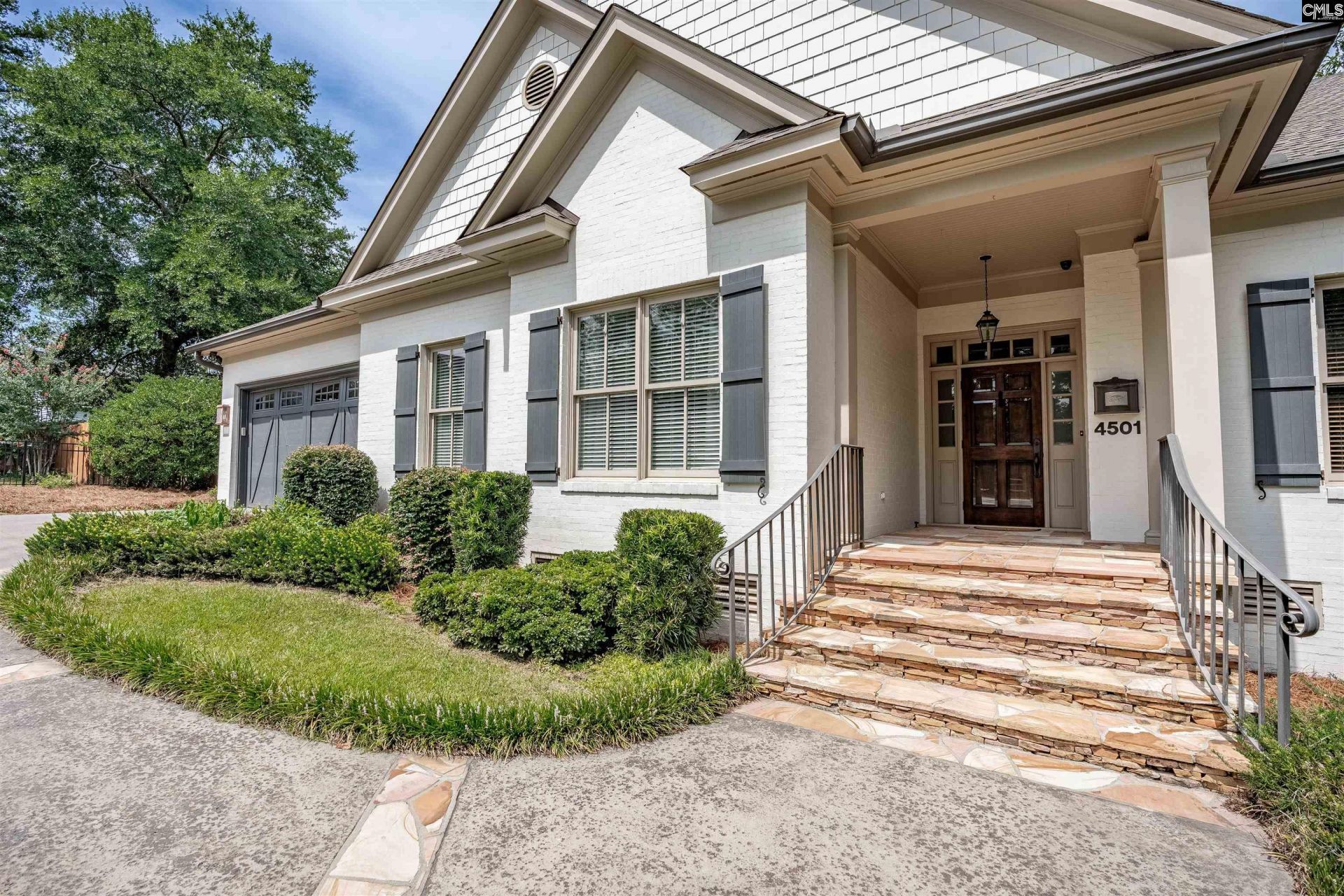 4501 Crape Myrtle Lane  Photo 4