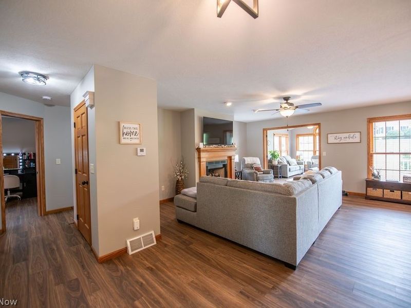 1751 Sandlewood Drive SE, New Philadelphia, OH 44663 Photo 13