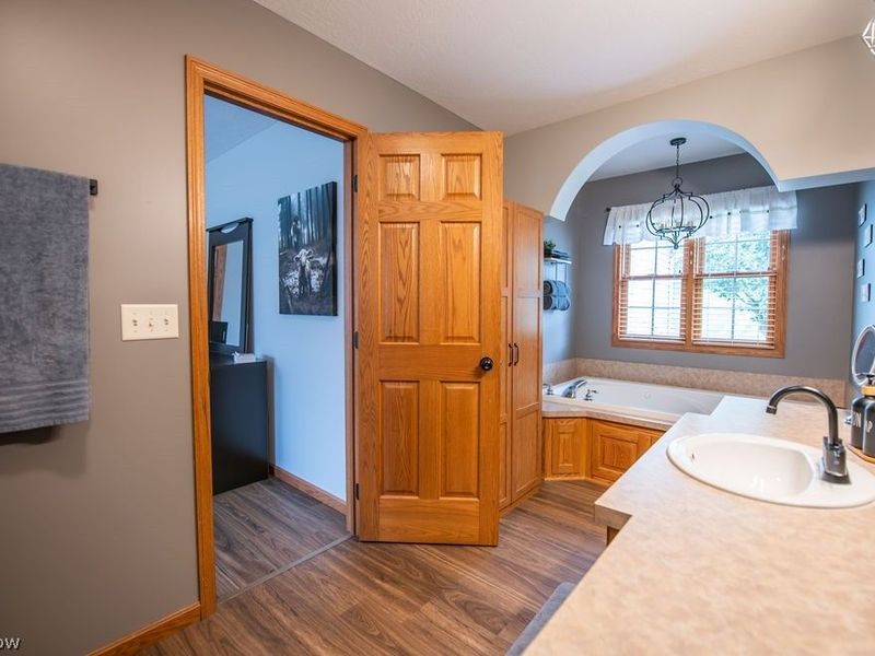 1751 Sandlewood Drive SE, New Philadelphia, OH 44663 Photo 35