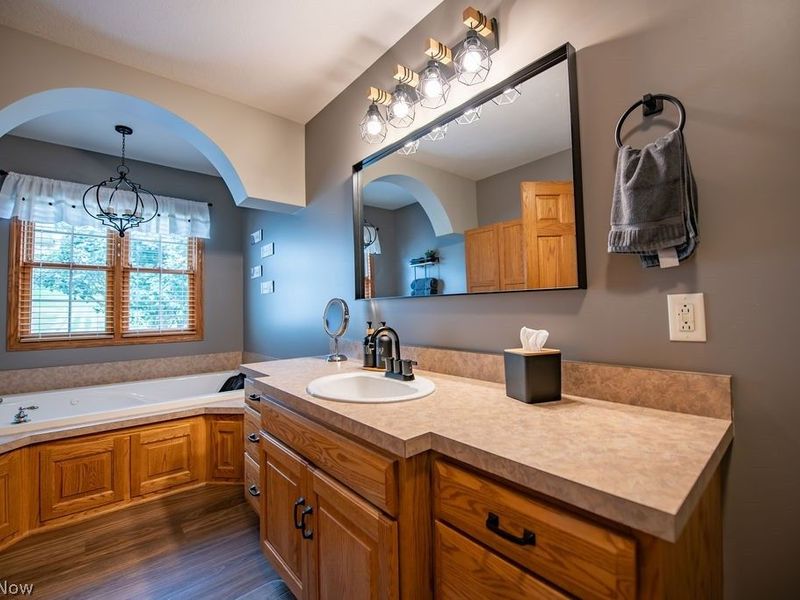 1751 Sandlewood Drive SE, New Philadelphia, OH 44663 Photo 37