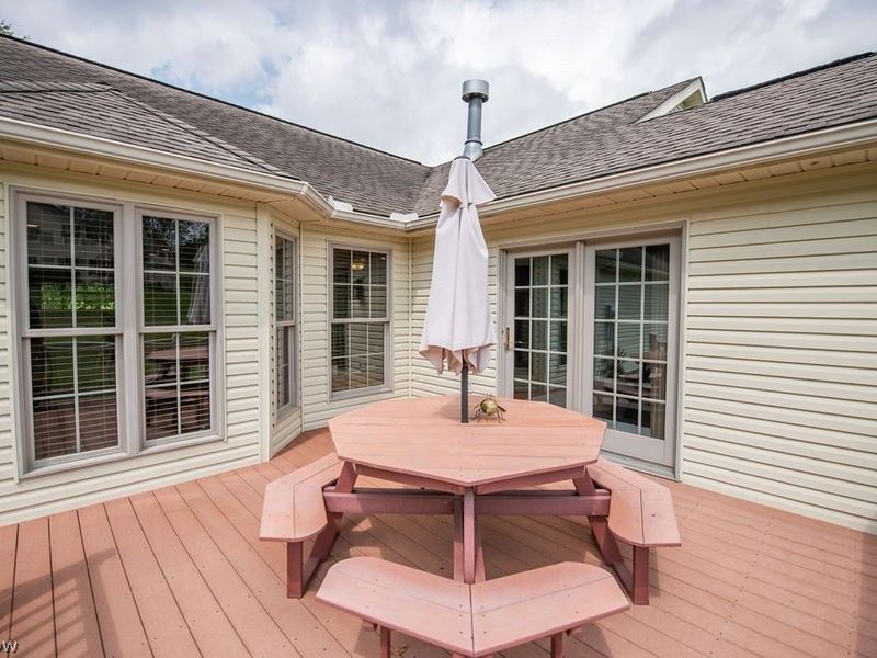 1751 Sandlewood Drive SE, New Philadelphia, OH 44663 Photo 7