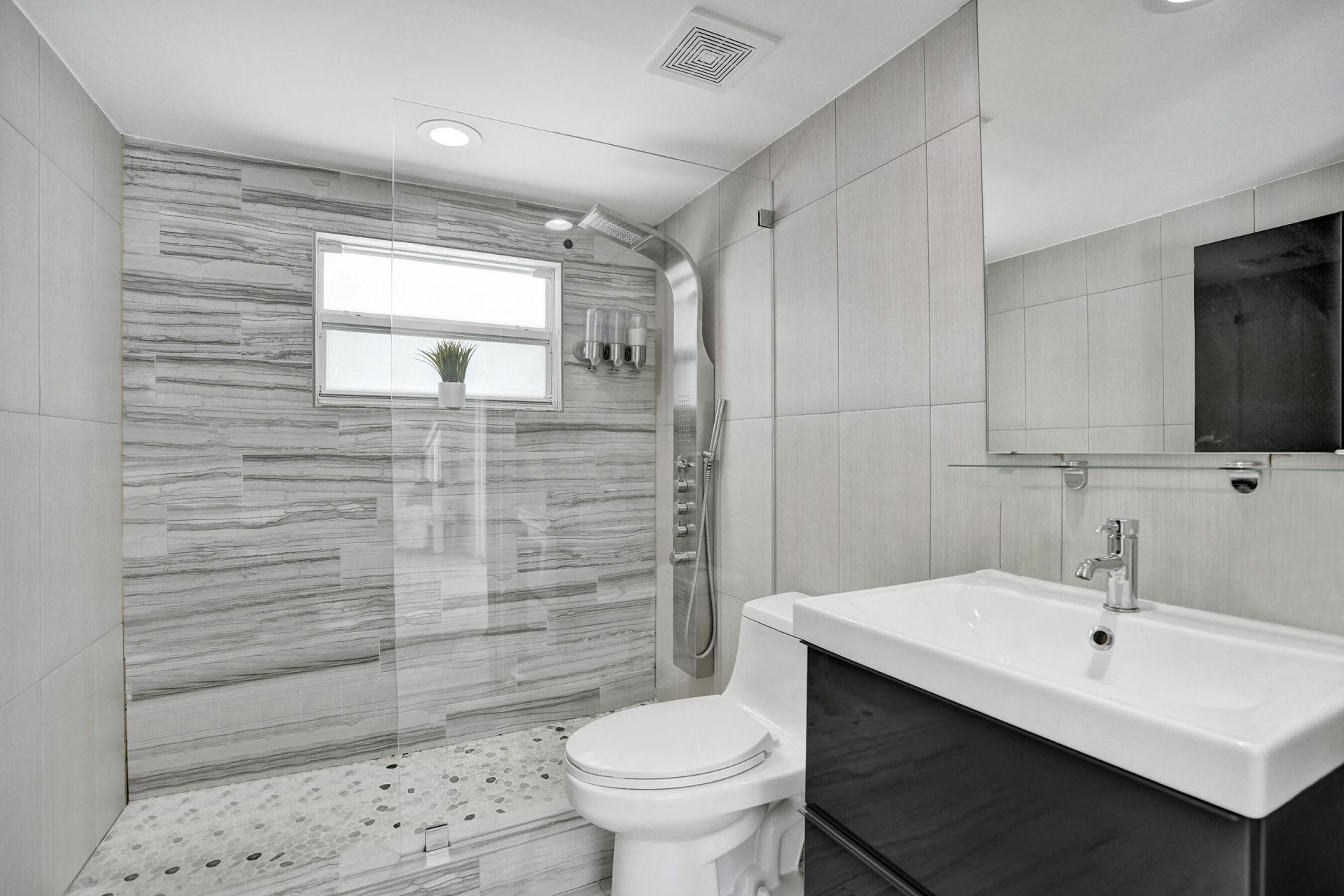 351 NW 32nd Court, Oakland Park, FL 33309 Photo