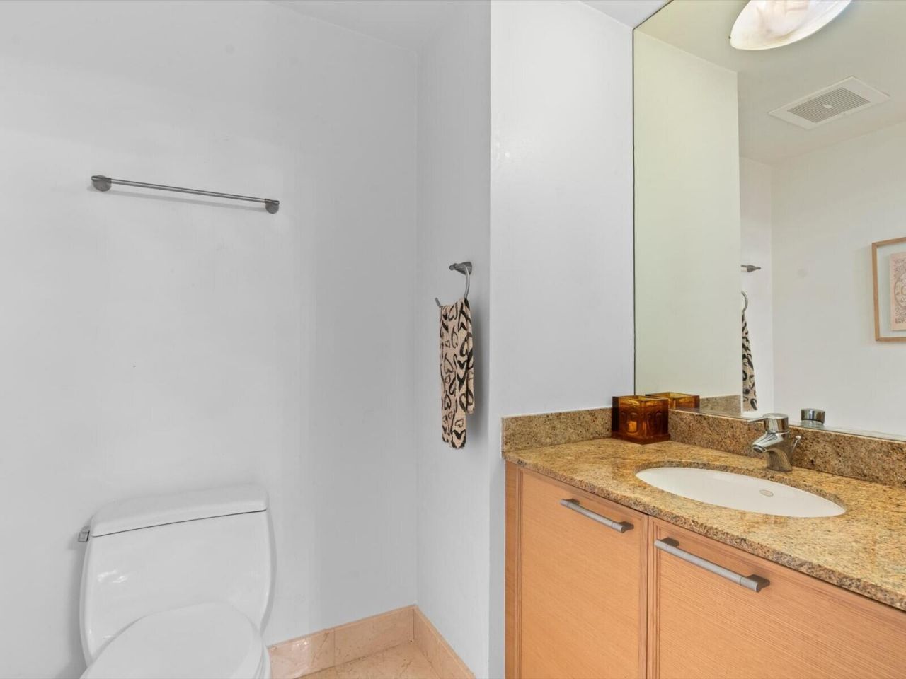 16275 Collins Avenue, Unit 2403, Sunny Isles Beach, FL 33160 Photo