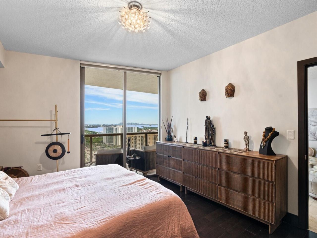 16275 Collins Avenue, Unit 2403, Sunny Isles Beach, FL 33160 Photo