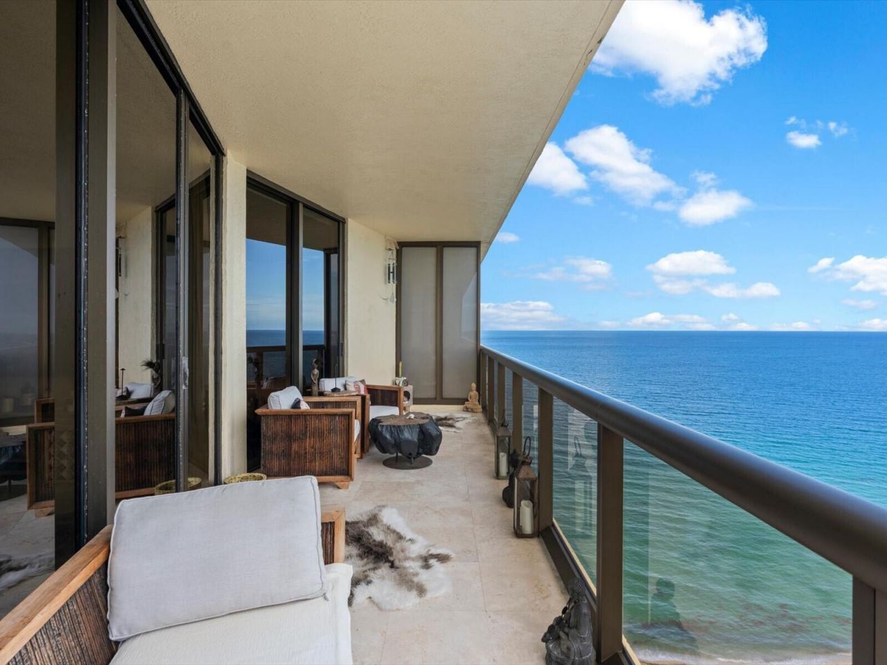 16275 Collins Avenue, Unit 2403, Sunny Isles Beach, FL 33160 Photo