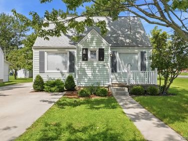1803 Huth Road, Grand Island, NY 14072