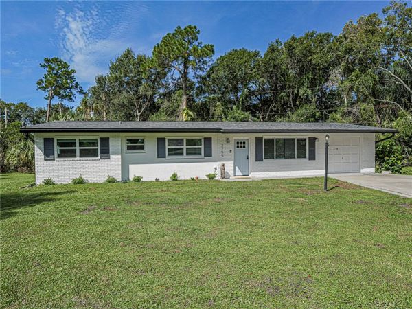 2755 6th Place, Vero Beach, FL 32968