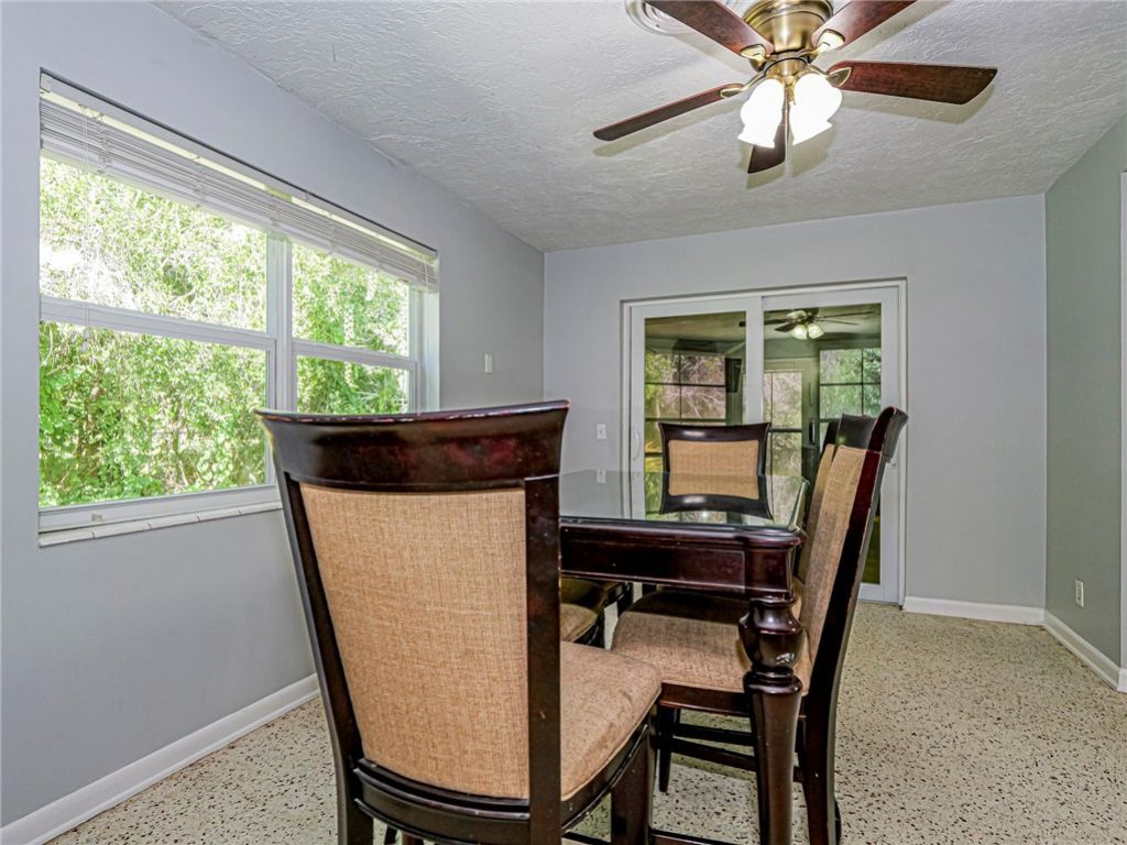 2755 6th Place, Vero Beach, FL 32968 Photo