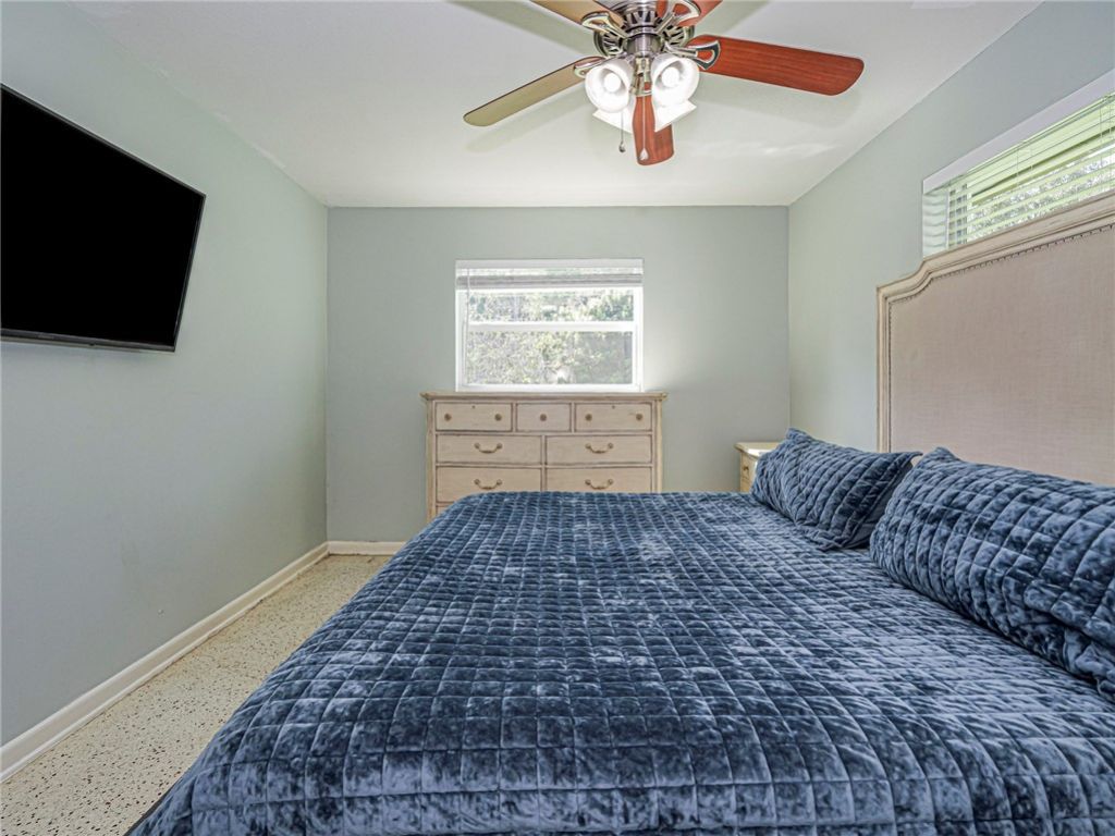 2755 6th Place, Vero Beach, FL 32968 Photo