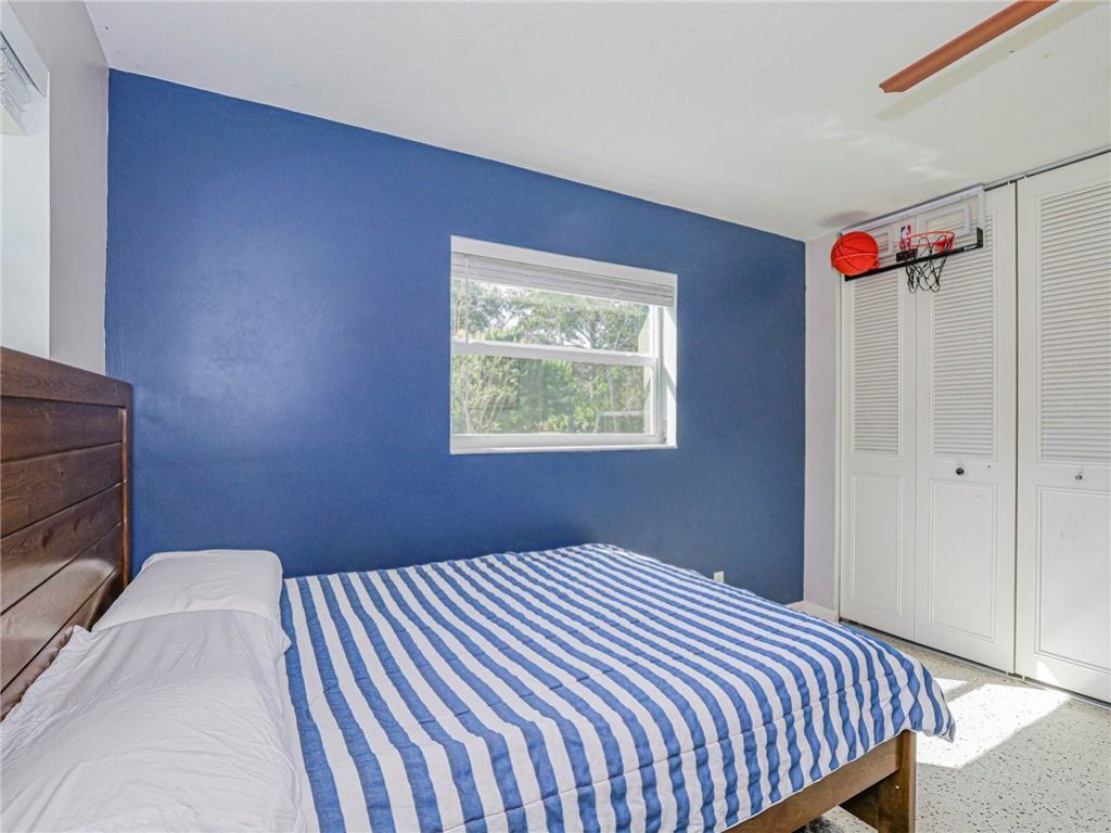 2755 6th Place, Vero Beach, FL 32968 Photo