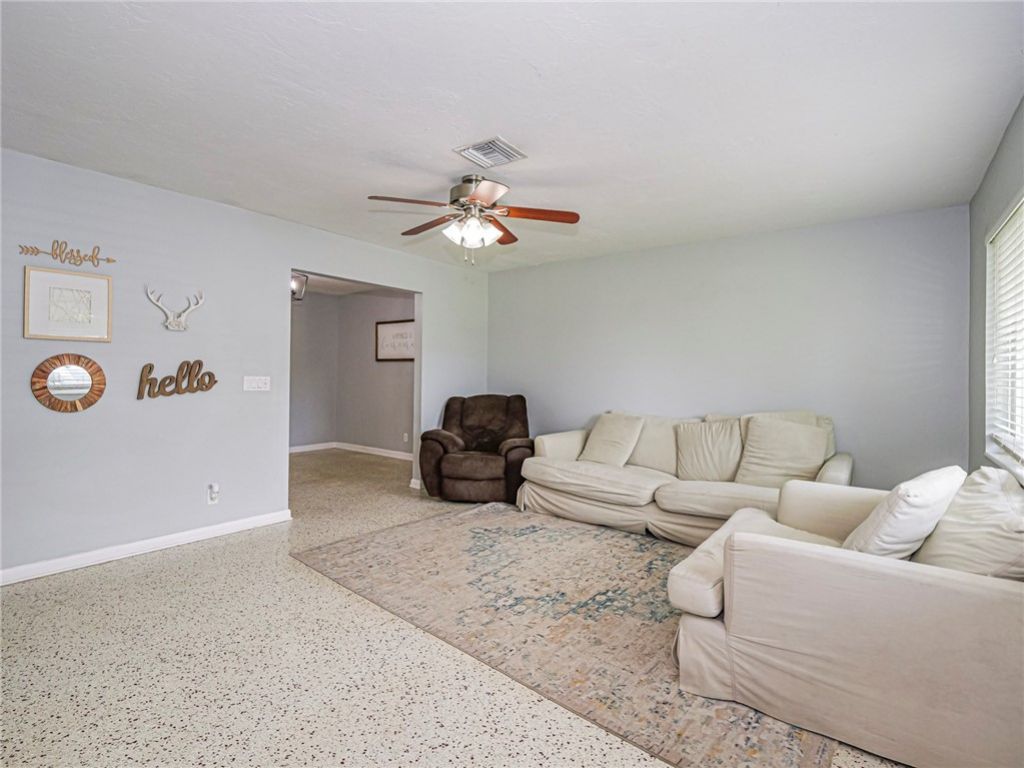 2755 6th Place, Vero Beach, FL 32968 Photo